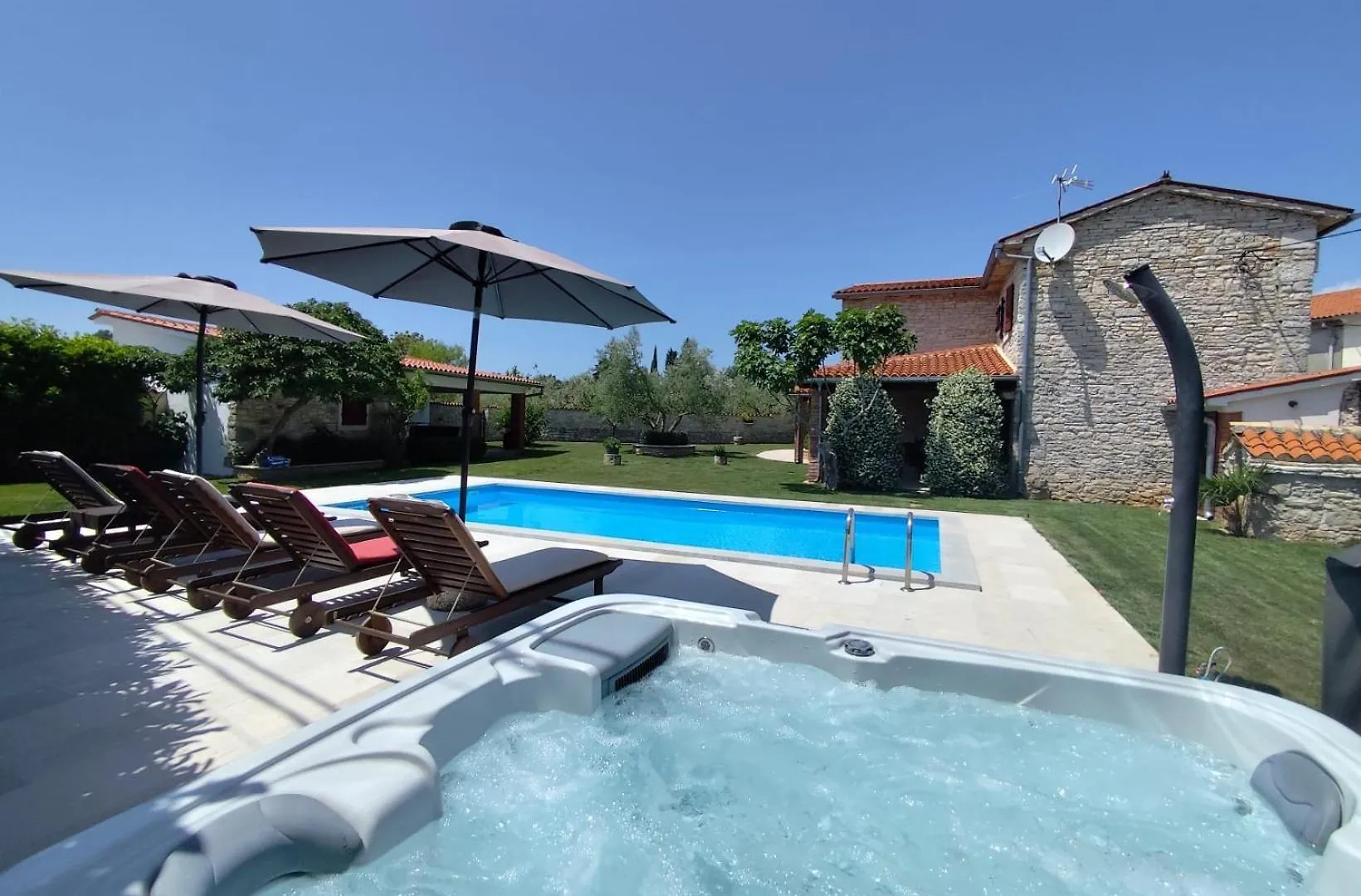 Villa Petric Divsici